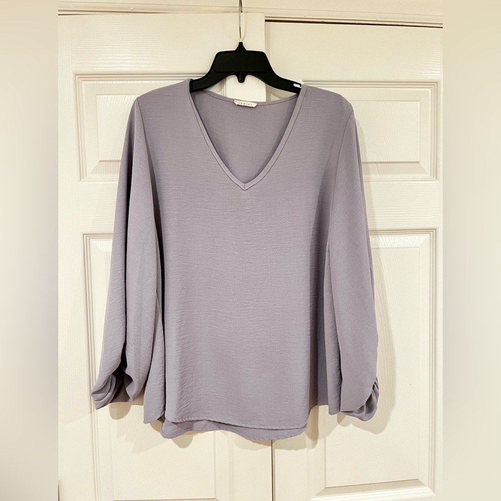 Lilac blouse size M